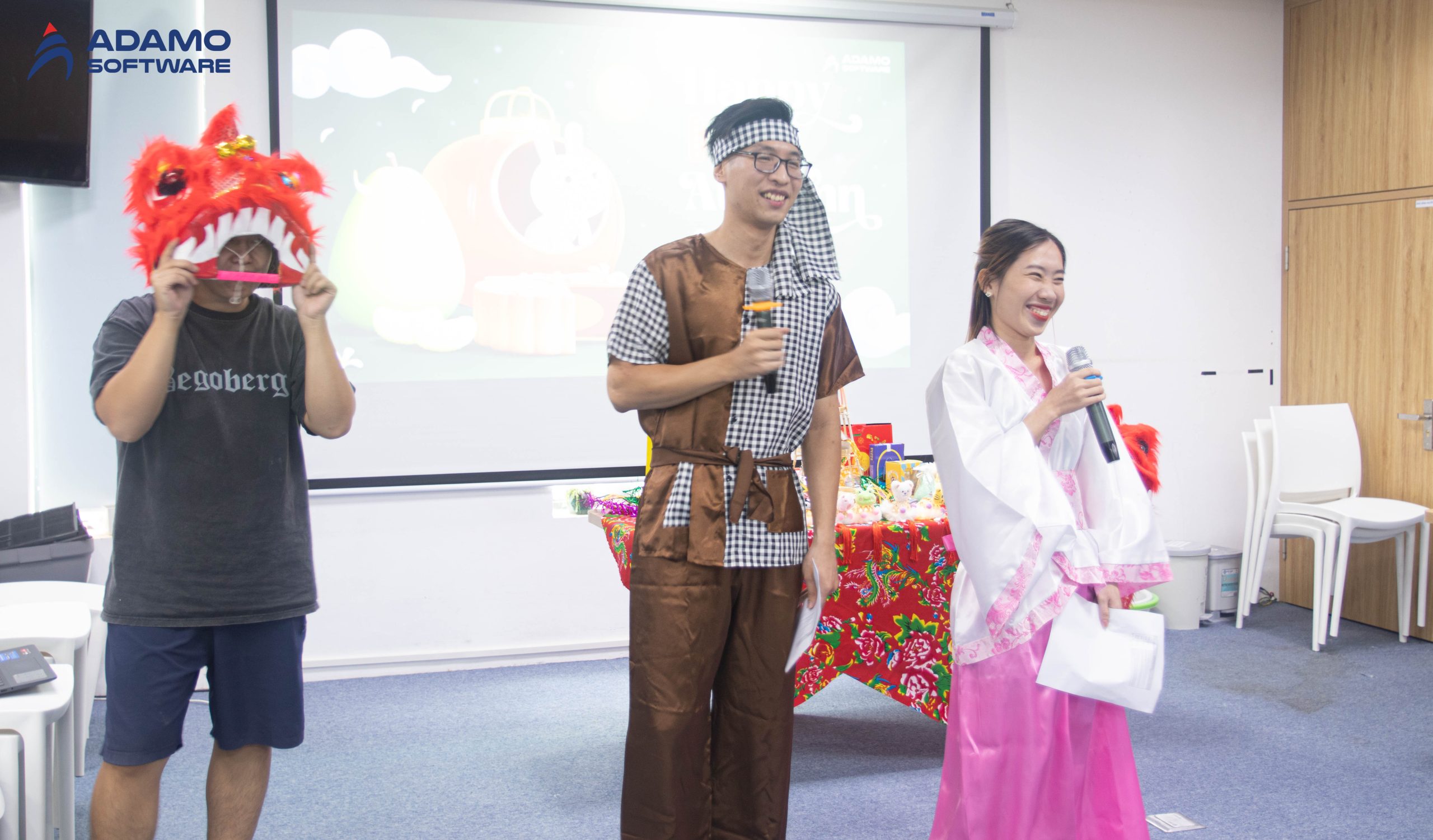 Adamo Software đón mùa Trung thu tròn đầy với “Phiên chợ cung trăng” có 1-0-2